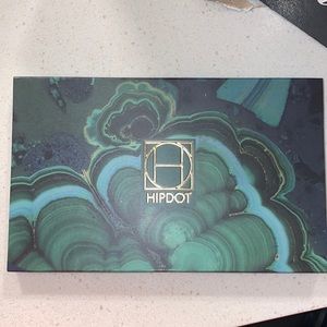 BNWT CENOTE HIPDOT PALLETE